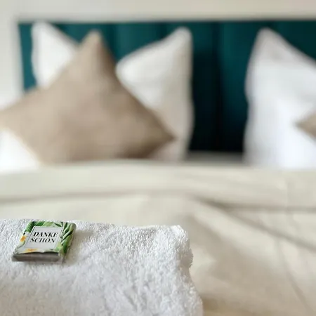 Snug 5 - Design Mit Sonnenbalkon, Ruhig, Zentral Apartment