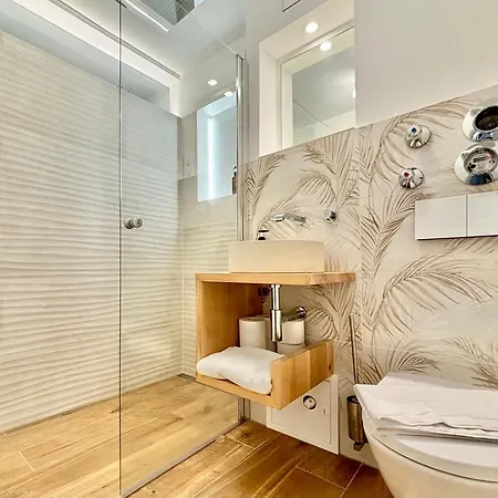Snug 5 - Design Mit Sonnenbalkon, Ruhig, Zentral דירה *