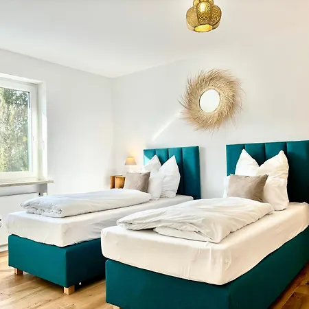 Snug 5 - Design Mit Sonnenbalkon, Ruhig, Zentral הרשינג אם אמרזי